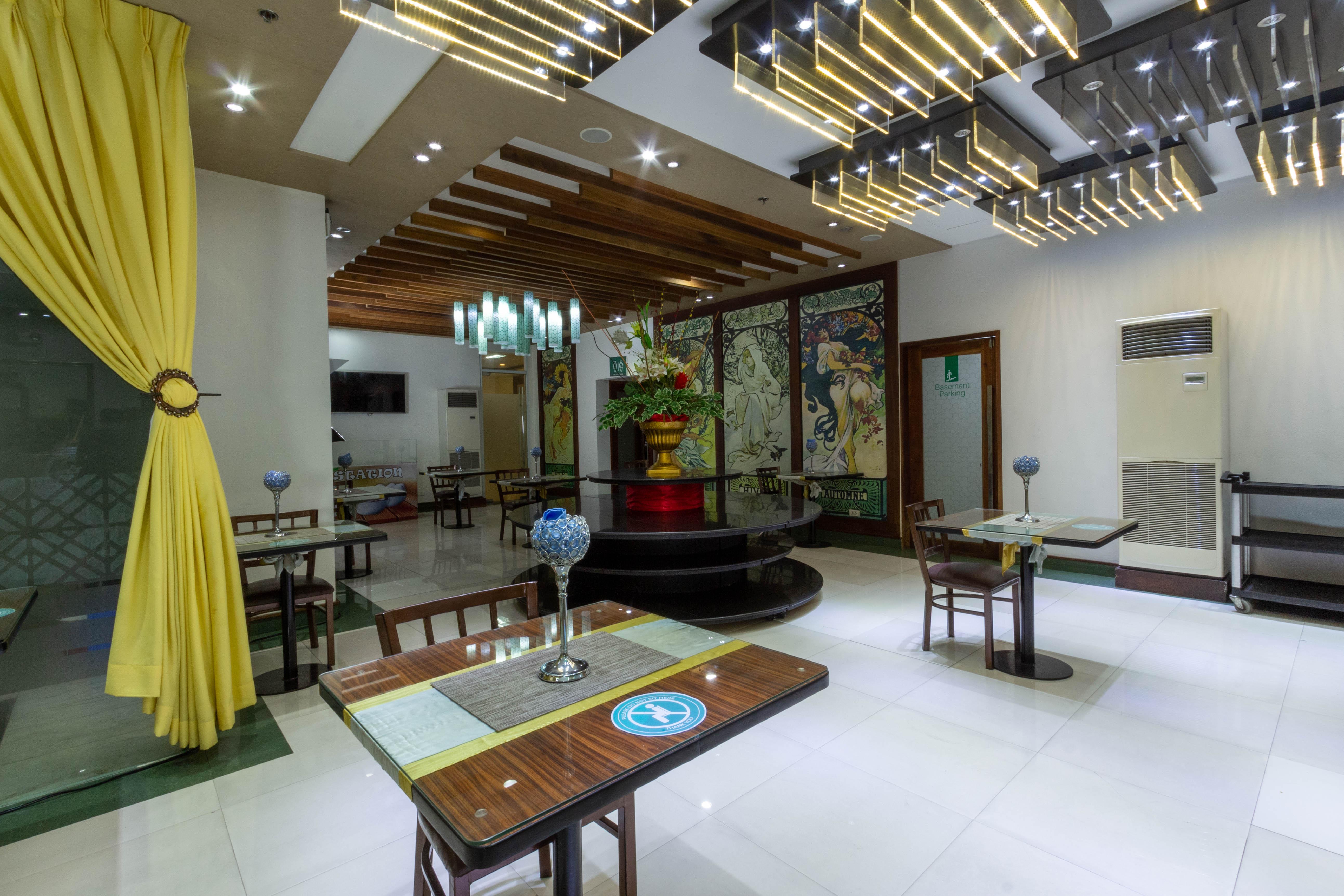 Eurotel Vivaldi Araneta Quezon City Zewnętrze zdjęcie