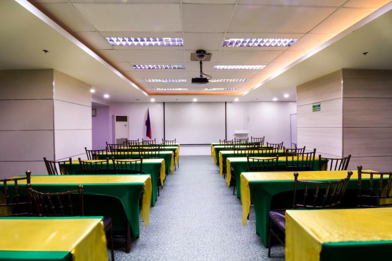 Eurotel Vivaldi Araneta Quezon City Zewnętrze zdjęcie