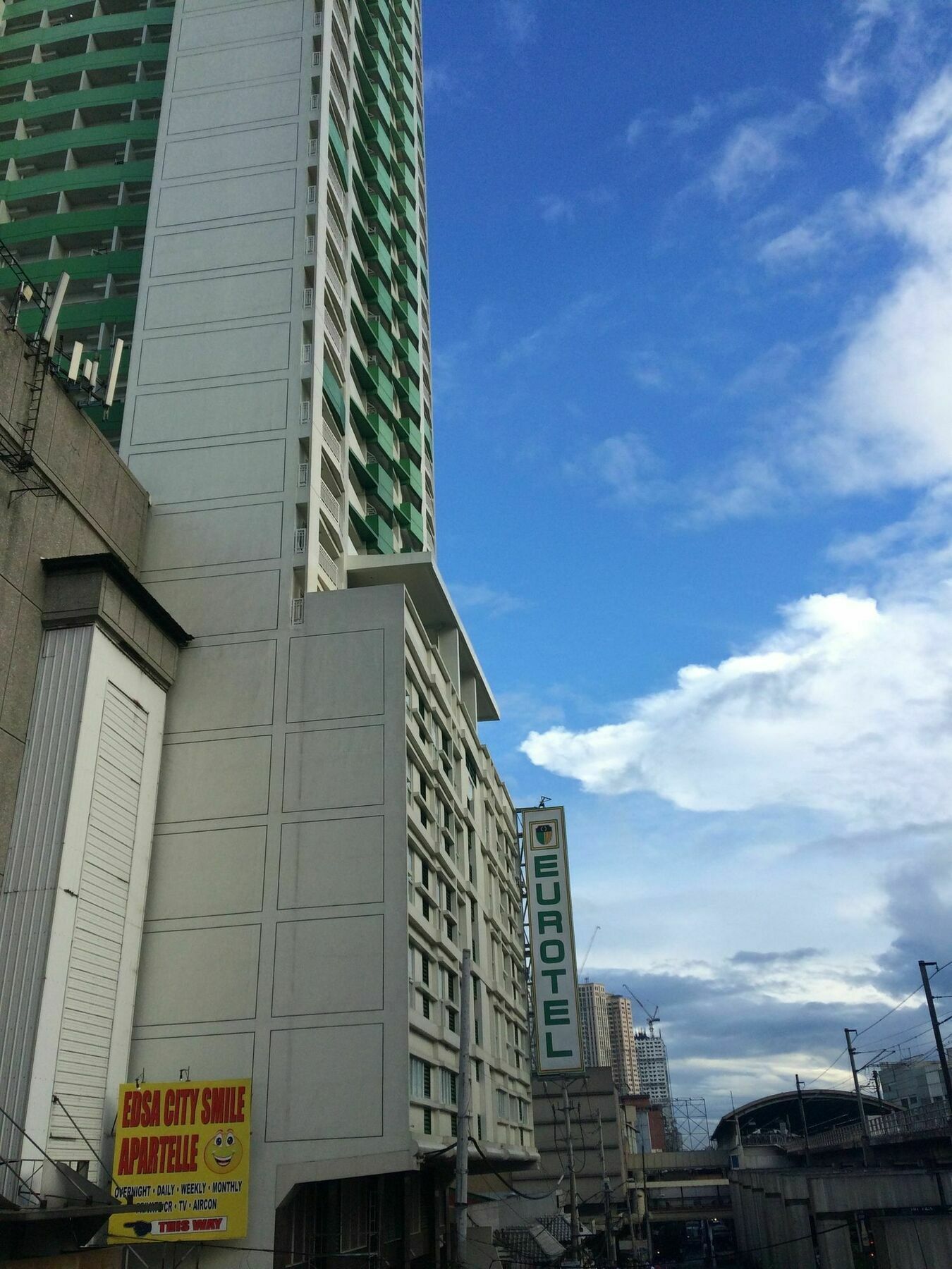 Eurotel Vivaldi Araneta Quezon City Zewnętrze zdjęcie